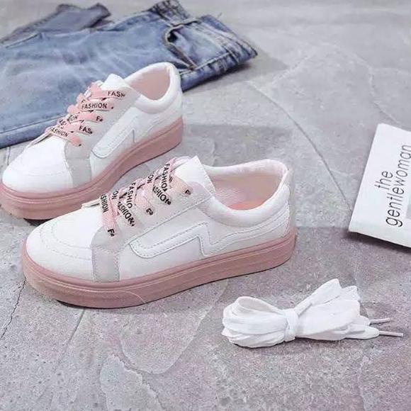 『Terbaik』 ⭐SS 8805 ⭐( COD / Sepatu wanita import Casual Terlaris⭐ buruan