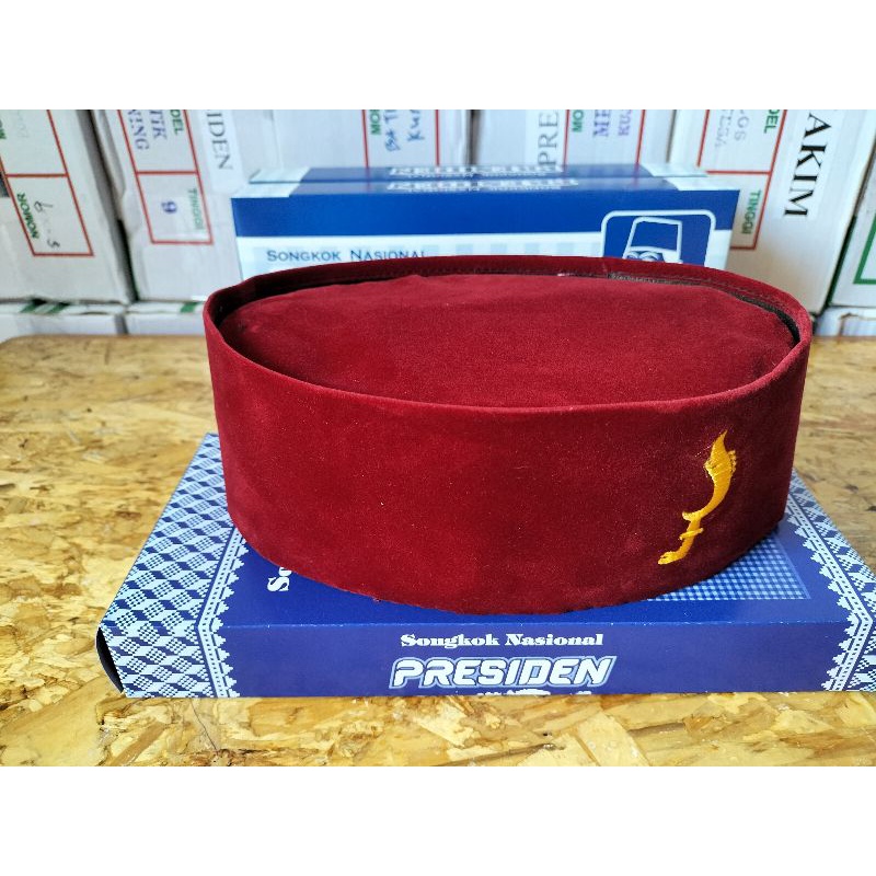 PECI SONGKOK KOPIAH MERAH KUJANG