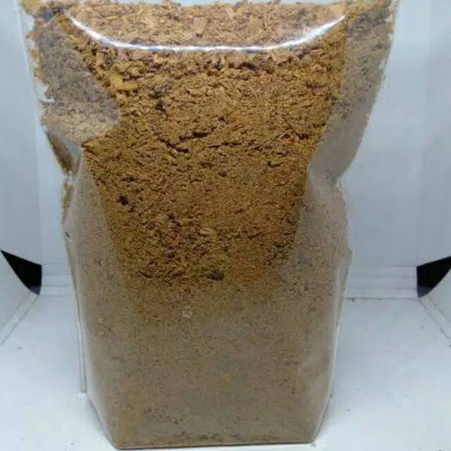 Kayu gaharu kalimantan serbuk / bubuk kayu gaharu asli 500 gram