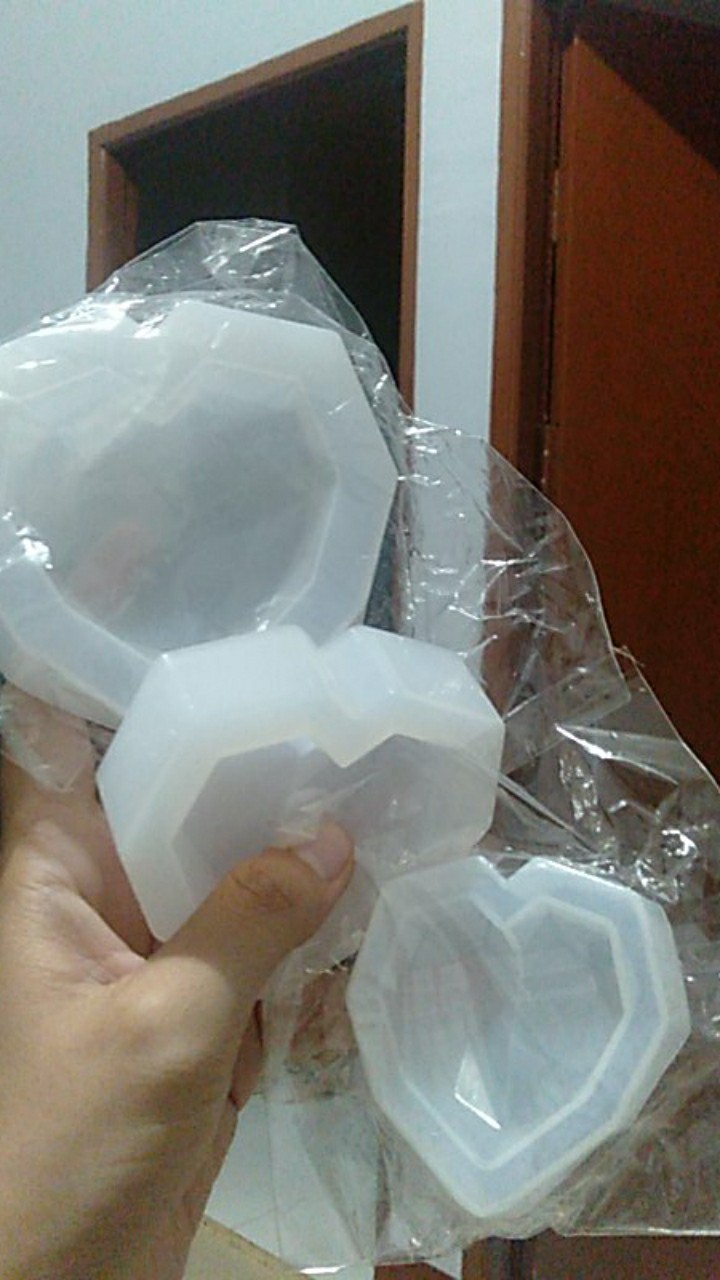 Instore Cetakan Kue / Permen Bentuk Hati 3d Bahan Resin Epoksi Handmade Diy