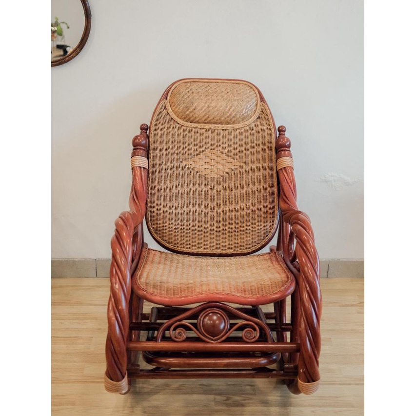 Kursi Rotan Goyang / Kursi Goyang / Kursi Santai
