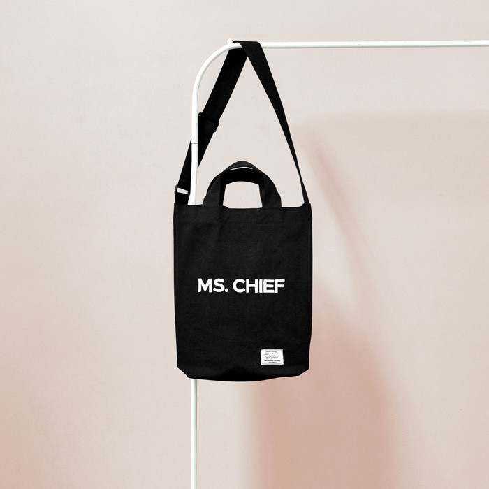 

Gogirl! Thirteenth Birthday Issue (Black Canvas Bag)
