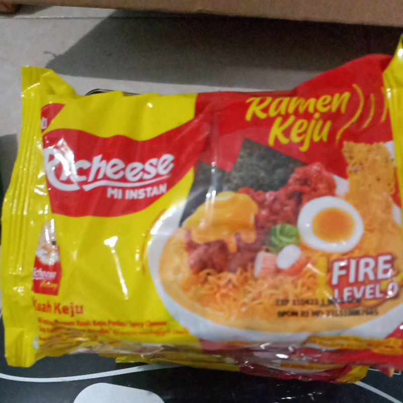 

Richeese Ramen Keju