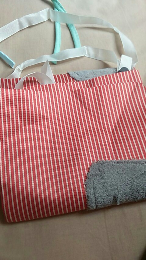 Celemek / Apron Waterproof / Pelindung Baju Anti Kotor Dengan Saku Besar