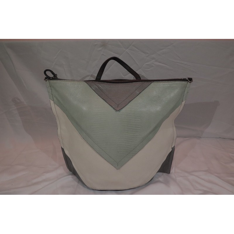 rouge and lounge bag