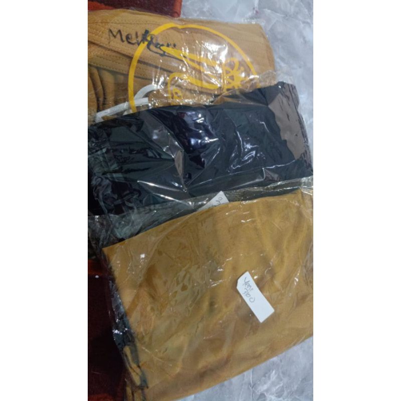 Orderan Hijab Bunda Yeni