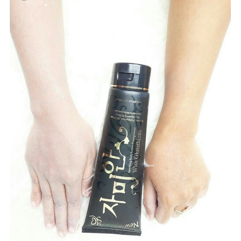 [ORI] JWB Blackpome Body Lotion dengan Kandungan Kopi Melindungi Kulit dari Pengaruh Sinar Matahari