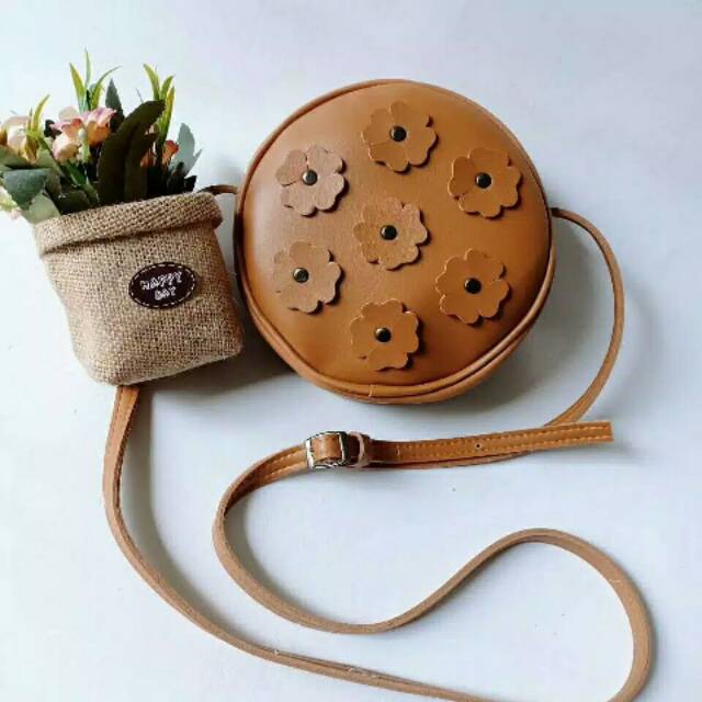 Ivana slingbag bulat