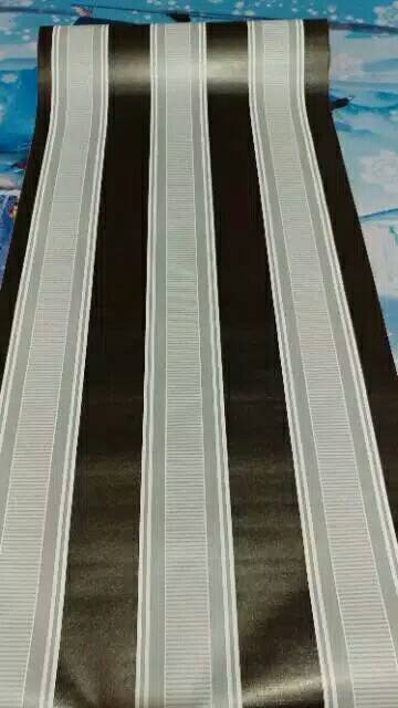 WALLPAPER 10 METER | MOTIF GARIS LAPIS HITAM