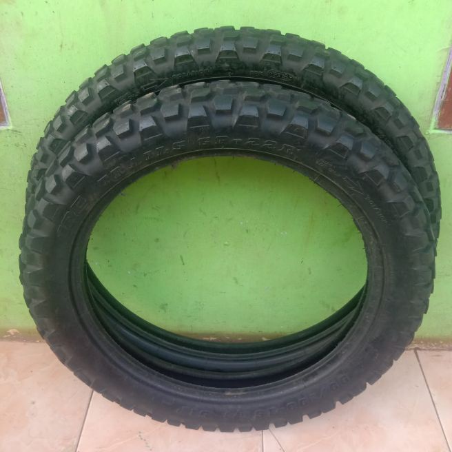 ban Ban BAN IRC TRAIL TRAILS  SEPASANG UKURAN DEPAN 70 100 RING 19 BELAKANG 90 100 RING 16 COPOTAN