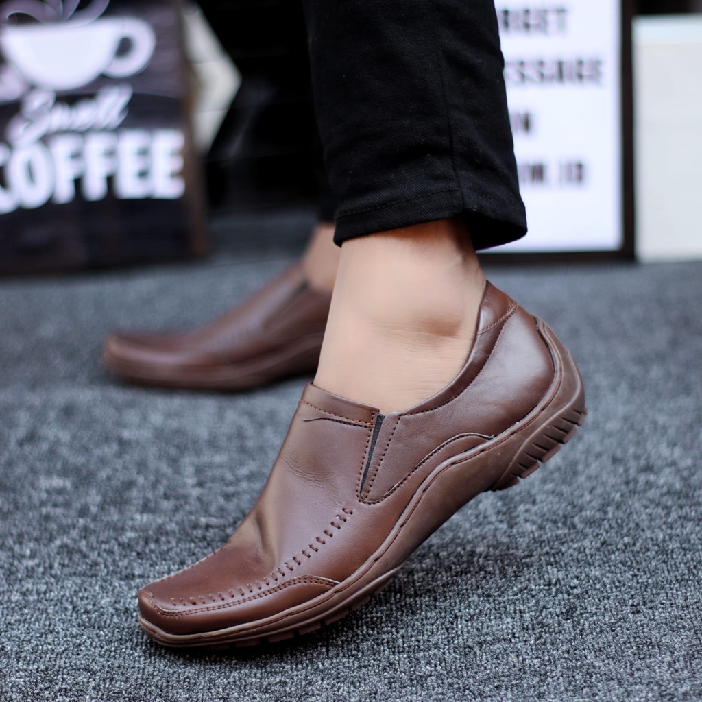 Abrhm Verdic - Sepatu Formal Pantofel Pria Casual Kulit Asli Kerja Hitam