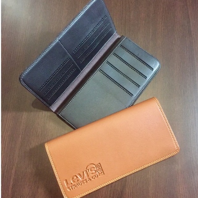 Dompet lipat pria ukuran panjang 18cm bahan kulit sintetis lokal colombo tebal dan lembut #dompet #dompetpria #dompetpanjang #dompetcowok #dompetfyp