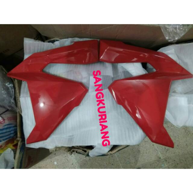 Sayap vario 150 125 LED merah 2015-2017