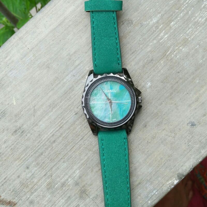 Jam Tangan Wanita Fashion Retro Quart analog leather murah