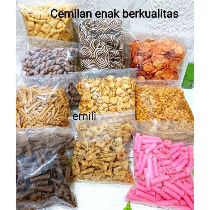 

Cemilan 500g homemade berkualitas / Opak balado / untir - untir garing / kuping gajah / kue bawang jari / ebi katsu udang / Astor coklat strawberry / jangek udang / emping jagung / jagung marning oven