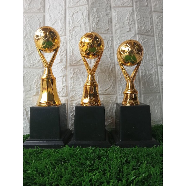 PIALA MD BOLA