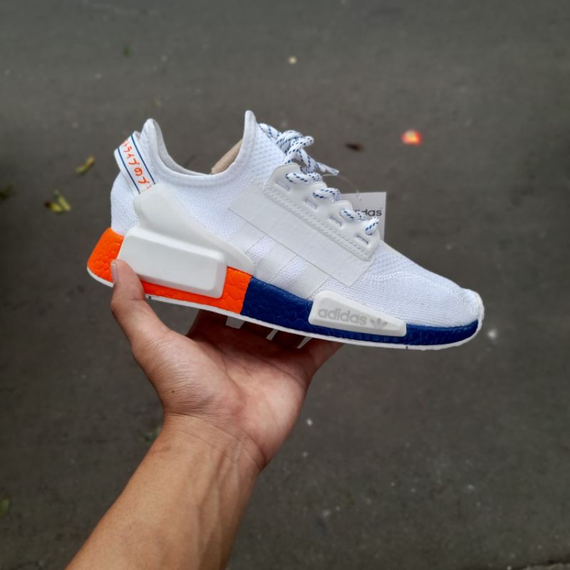 Adidas NMD R1 v2 Cloud White Glow Blue