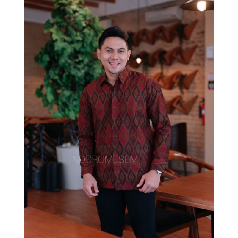 KEMEJA BATIK PREMIUM LENGAN PANJANG WARNA MARUN ASMORO KATUN HALUS BATURADEN FULL FURING