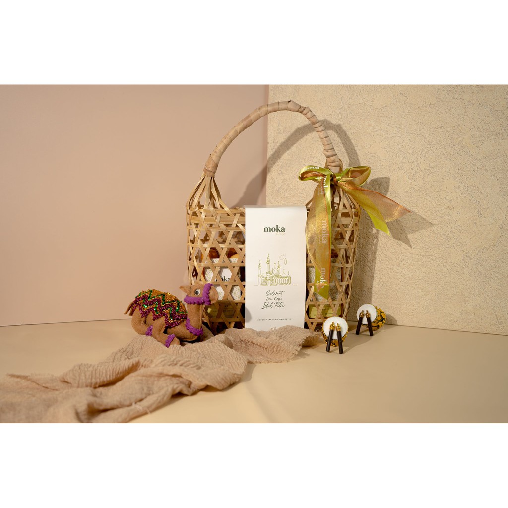 

Hamper Lebaran 2021 by Moka Bakeshop