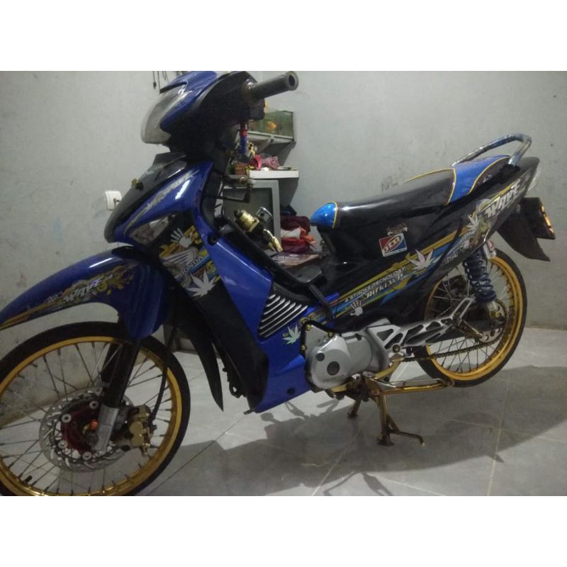 striping Supra x 125 wave 125 transfaran hologram