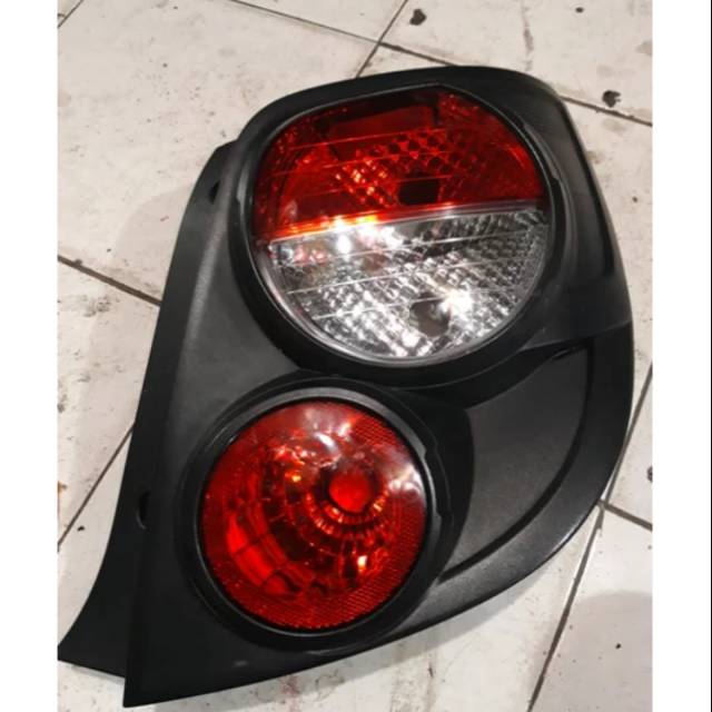 Stoplamp chevrolet aveo 2013
