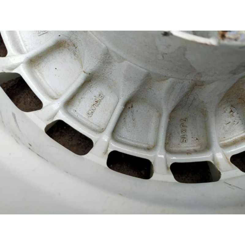 oz racing R15x7 et0 6x139 england