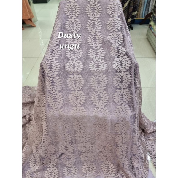 Broklat Cornely Halus