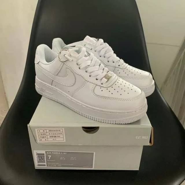 air force 1 triple white low