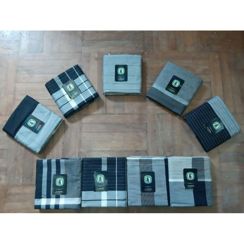 SARUNG TENUN GAJAH DUDUK HITAM PUTIH | SARUNG GAJAH DUDUK BLACK WHITE