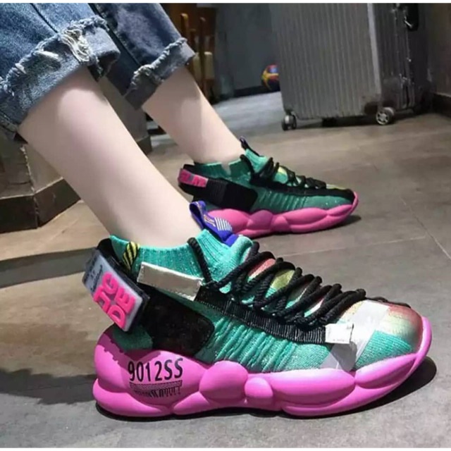 Sneakers DEWASA bahan Rajut Lembut import