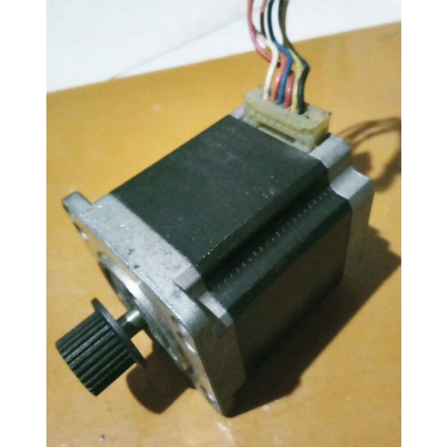 SANYO DENKI (Kotak) DC 3.25 A1.8 DEG MOTOR STEPPER CNC DLL