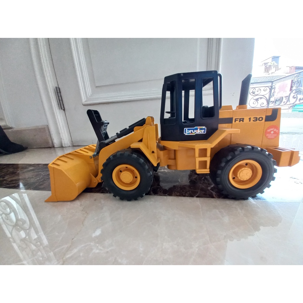 Bruder Truck pengusur