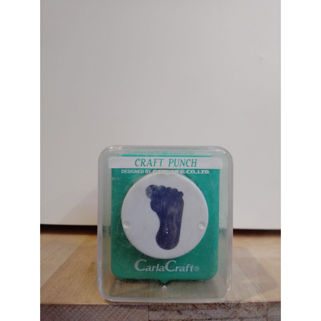

Carla craft medium size craft punch CP 2 145088 foot