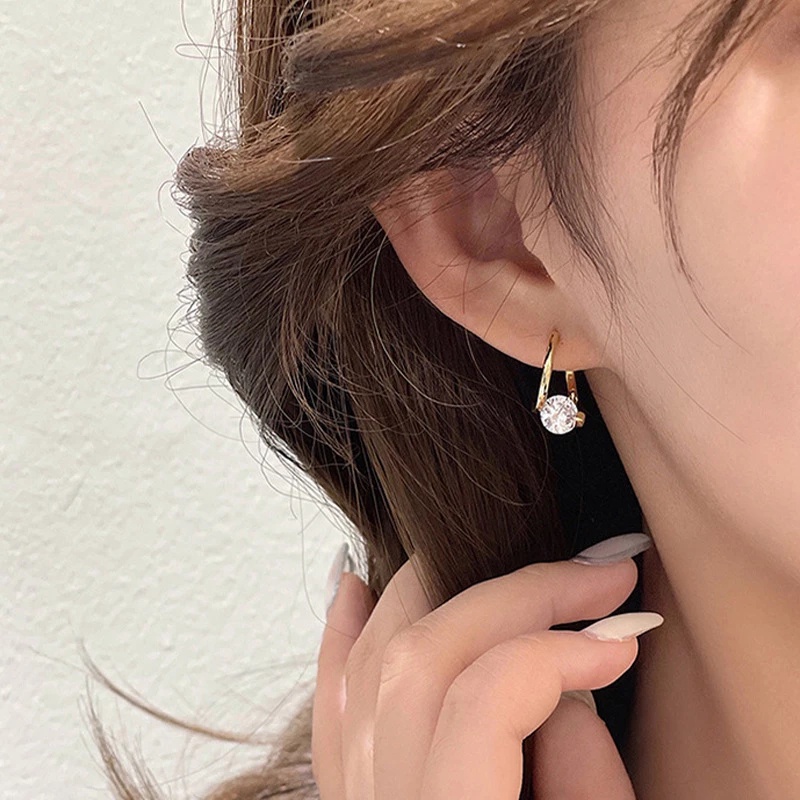 Anting Stud Zircon Kristal Warna Emas Silver Gaya Korea Untuk Wanita