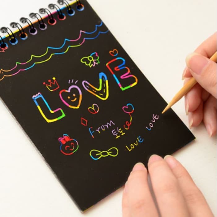 

Scratch Note: Set Buku Gambar Kecil Warna-Warni (12 Lembar)