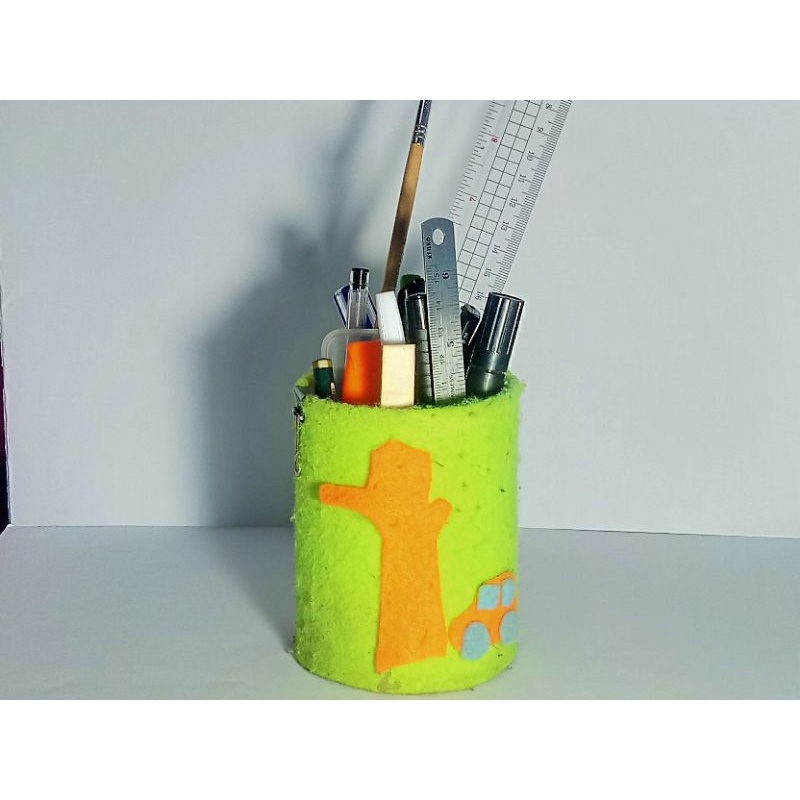 

TEMPAT PENSIL HIASAN KAIN FLANEL