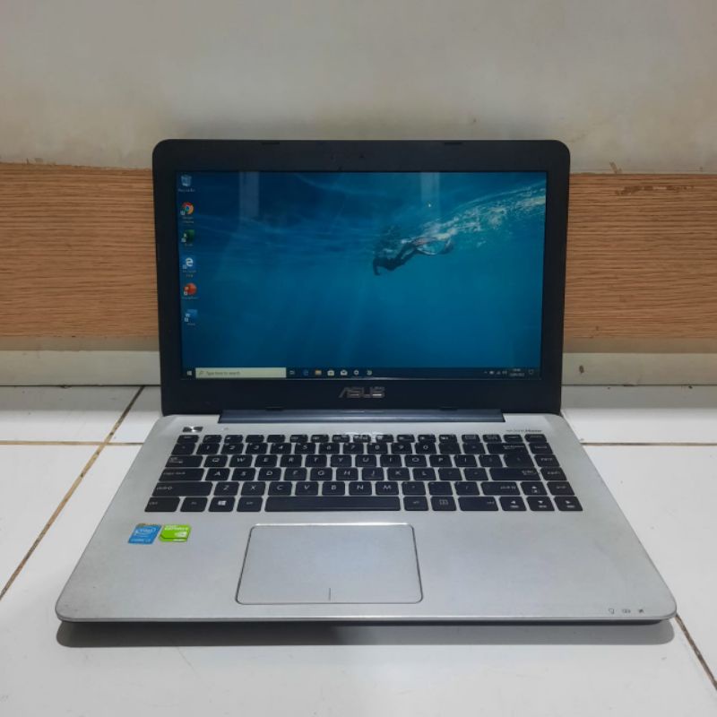 Laptop Asus X455LN, Core i3-4030U RAM 4GB/ HDD 500GB  NVDIA GEFORCE 840M 2GB WINDOWS 10 SIAP PAKAI