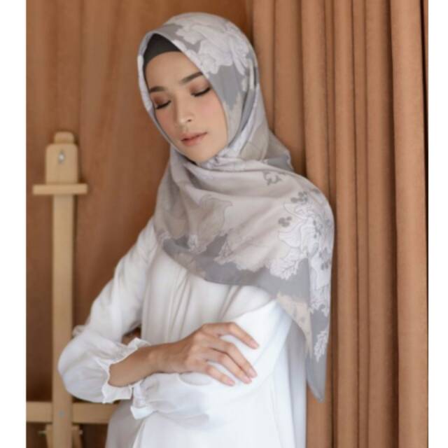 Allure Scarft Green tea by Wearing Klamby