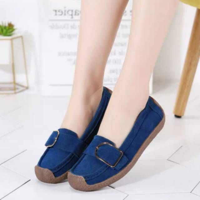 DHIYA Flat shoes Wanita Model Gesper RT 04