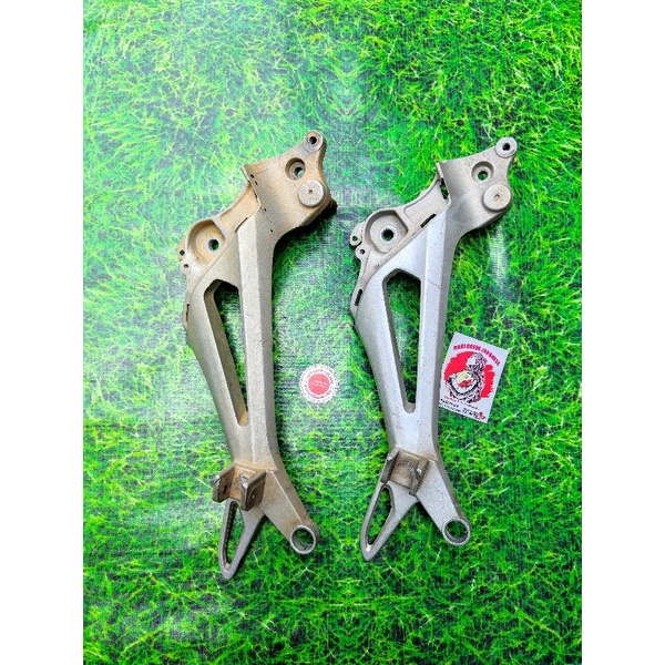 FOSTEP FOOTSTEP BOSTEP BELAKANG KANAN SUPRA X 125 DD DOUBLE DISC CAKRAM ORIGINAL