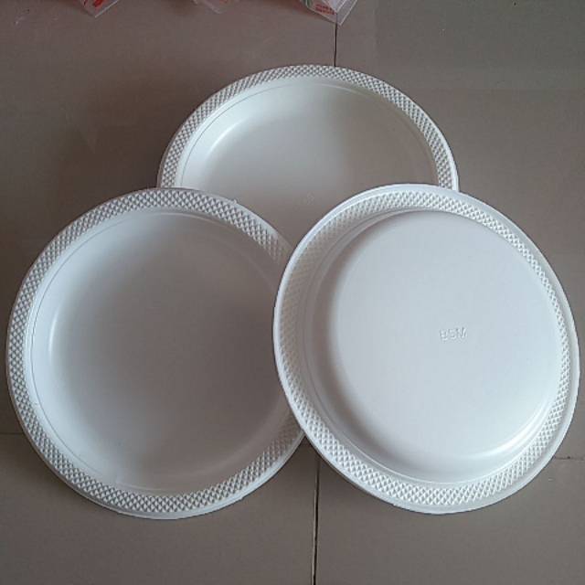 Piring Makan Plastik 8inch Sekali Pakai Merk Bsm Warna Putih Dijual Per Pcs Shopee Indonesia