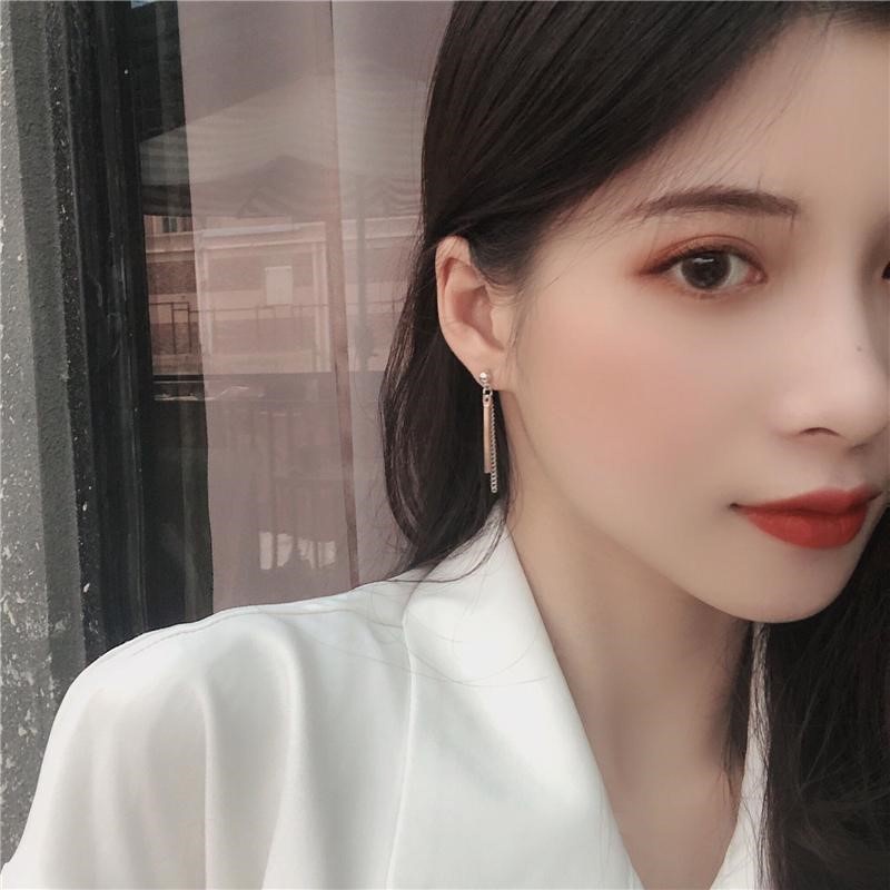 Papaozhu Anting Tusuk Motif Garis Rantai Rumbai Silver Minimalis Untuk Wanita Perempuan