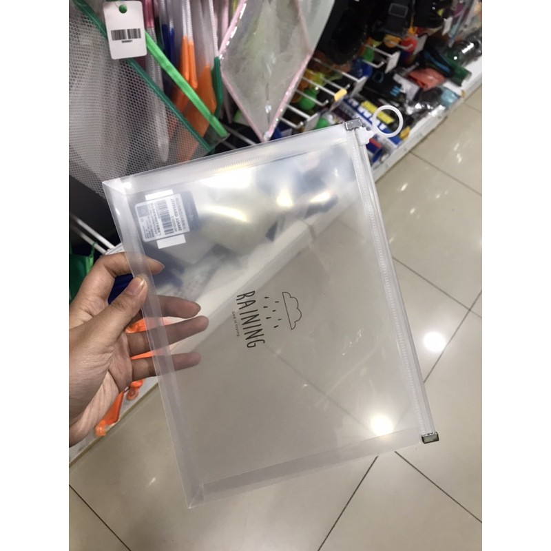 

TEMPAT PENSIL TRANSPARAN