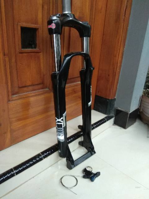 FORK SUNTOUR XCM 27.5 TRAVEL 100 REMOTE LOCK