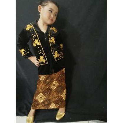 baju adat anak jawa bludru