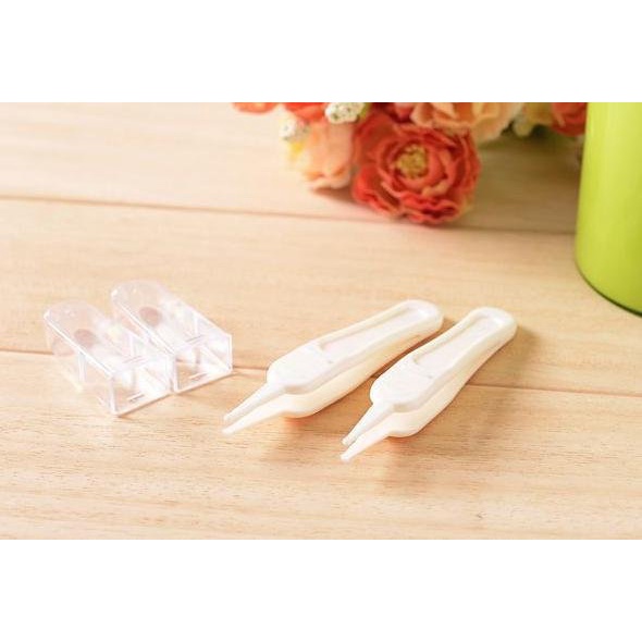 Penjepit Kotoran Hidung Bayi / Jepitan Pembersih Hidung Bayi / Pinset Pembersih Hidung Bayi