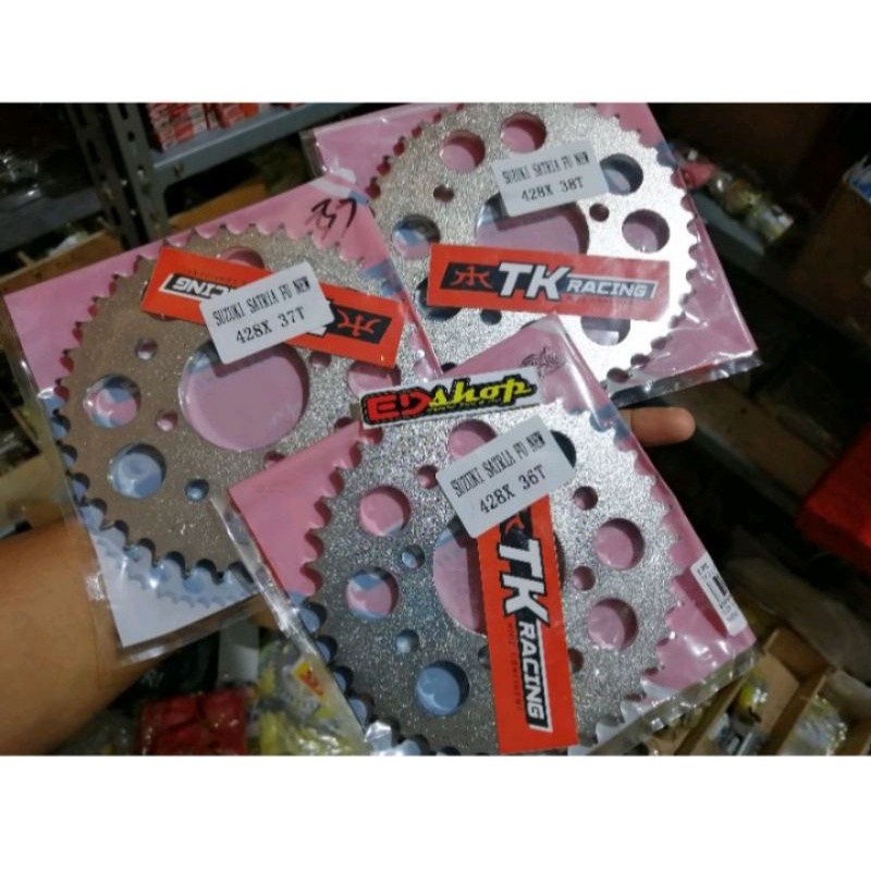 Gear SSS 415  Belakang Satria Fu