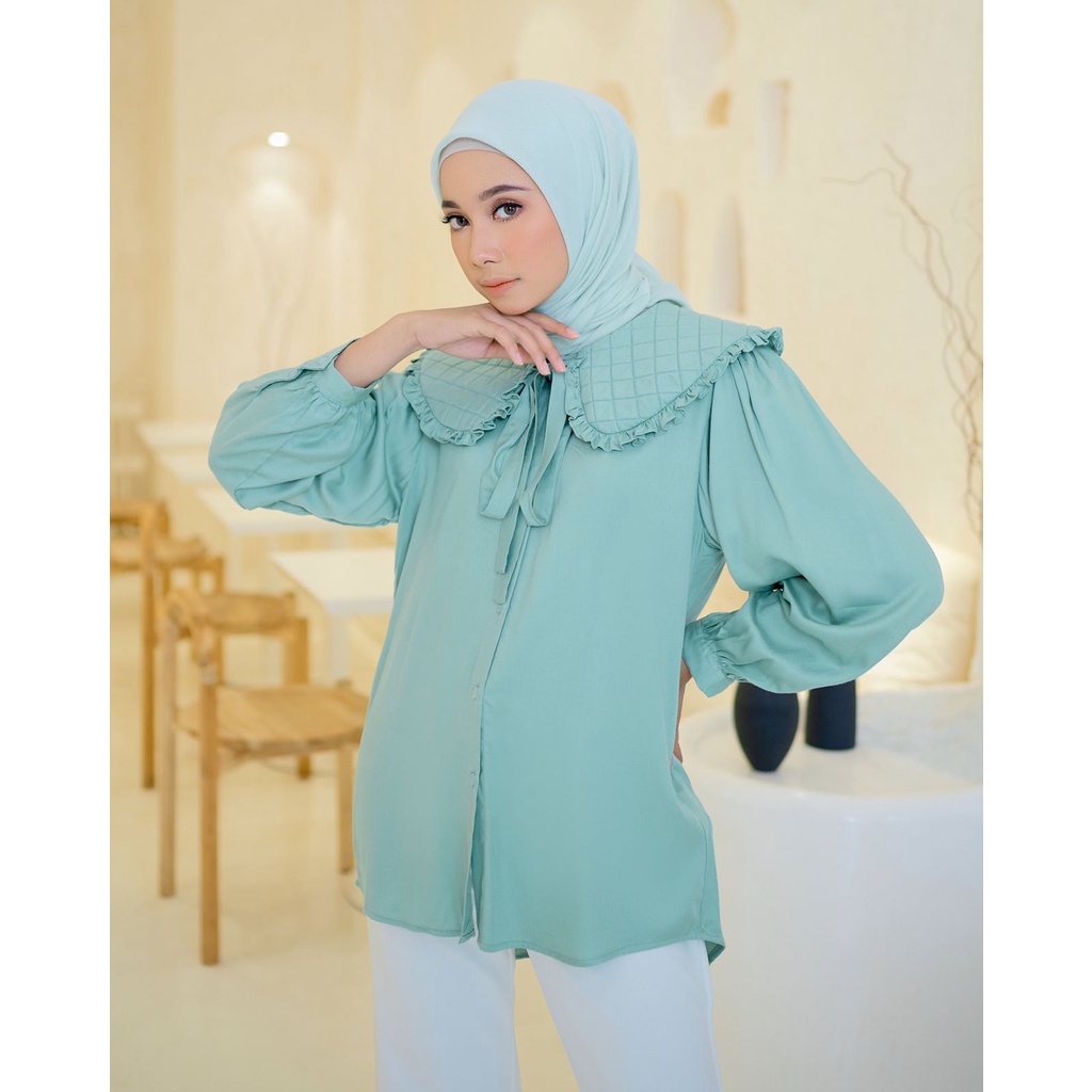 JESLYN BLOUSE