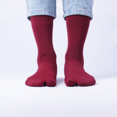 Soka Kaos Kaki Jempol Panjang L