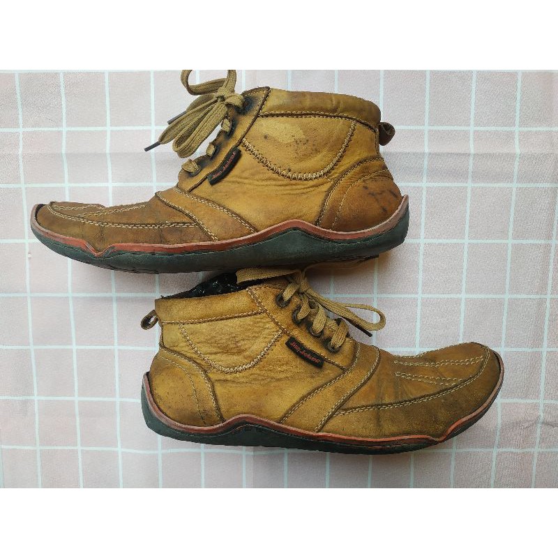 PRELOVED SEPATU PRIA JIM JOKER ORI